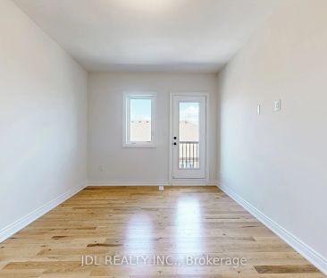 Condo Townhouse For Lease | N9249432 - Photo 4