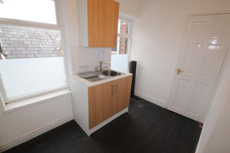 Property to rent - Photo 3