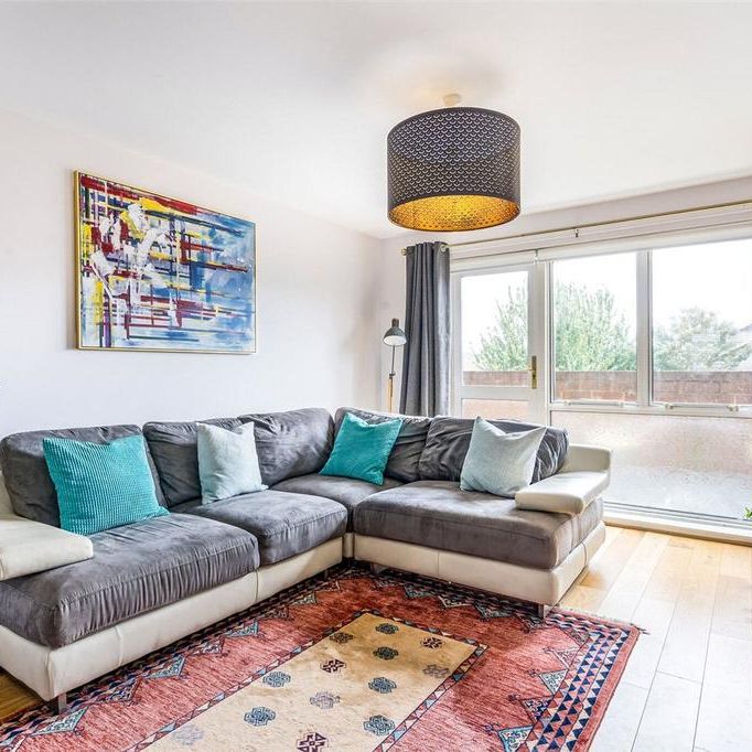 2 bedroom apartment to rent - Photo 1