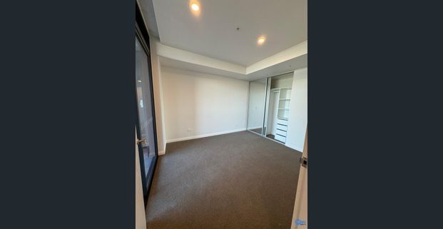 TWO Bedroom Apartment , available in DEC 2025! - Photo 1