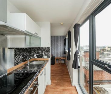 2 bedroom flat to rent - Photo 6
