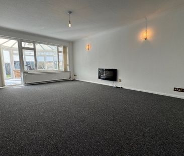 Tolkien Road - Photo 2