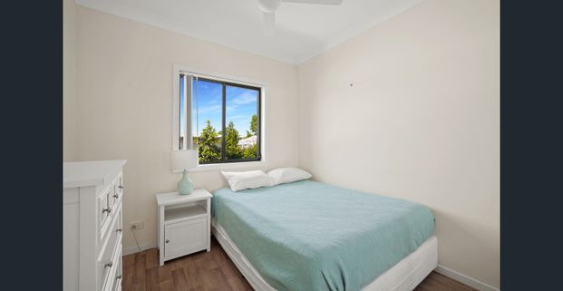 Cosey Two Bedroom Home! - Photo 1