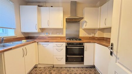 Union Street, Farnborough, Hampshire, GU14 - Photo 5