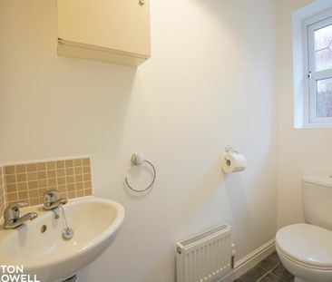 3 bedroom semi-detached house to rent - Photo 3