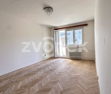 Pronájem bytu 2+1 60 m² - Fotografie 1