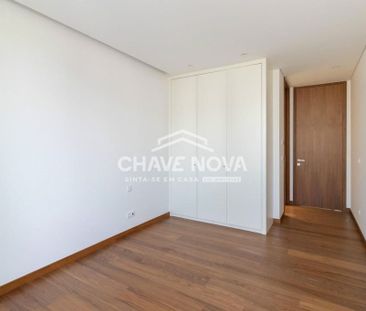 Luxury Flat for rent in Santa Maria da Feira, Aveiro - Photo 3