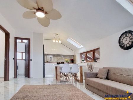 Casa deosebita, pretabila si pentru doua familii, Craiter, B - Fotografie 2