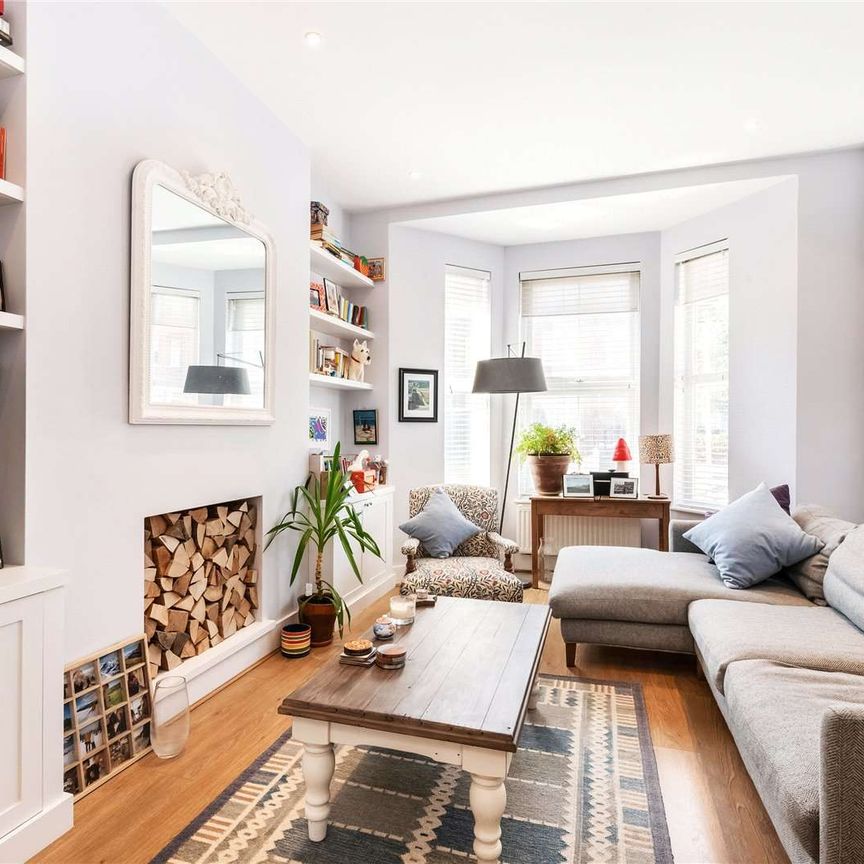 Queenstown Road, Battersea, London, SW8 4LT - Photo 1