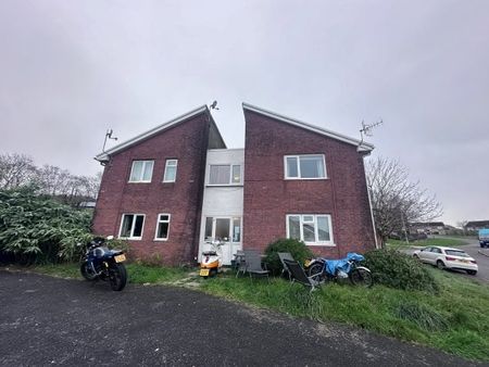 Bronwydd, Swansea, SA7 - Photo 5