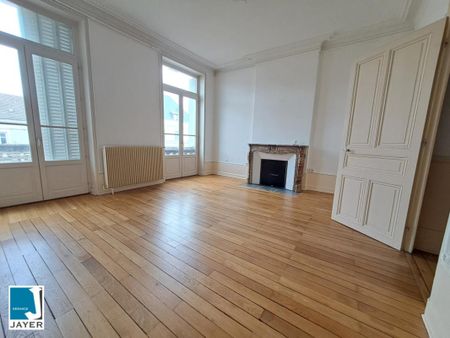 SUPERBE 7 PIECES EN COEUR DE VILLE - Photo 3