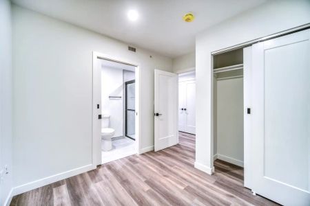 Trinity — 2 Bedroom - Photo 4