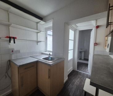 1 bedroom ground floor flat to rent - Photo 2