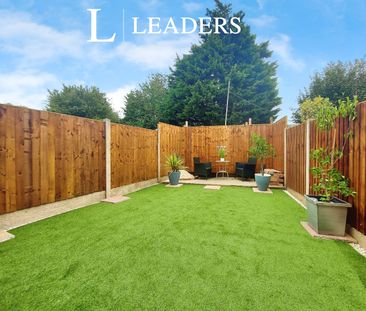 4 bedroom house to rent Hedingham Road, RM8 - Photo 3