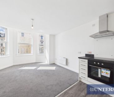 2 bedroom Flat To Let - Photo 5