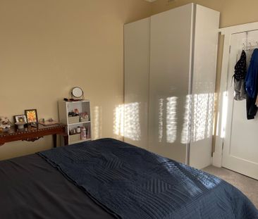 2-bedroom shared house / townhouse, Moorland Avenue - Photo 2