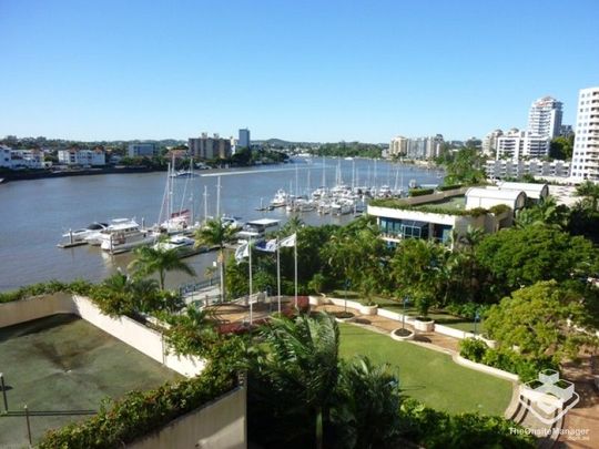 Brisbane River Views, Modern Finishes & A Brilliant City Lifestyle! - Photo 1