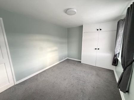 33 Chapel Street, Newry, BT34 2DP - Photo 3