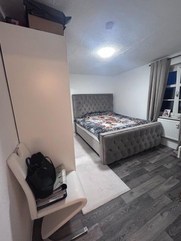 2 ZKB, Abstellraum außerhalb, Außengemeinschaftsbereich - Photo 3