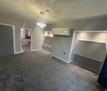 3 bedroom apartment to rent - Photo 1