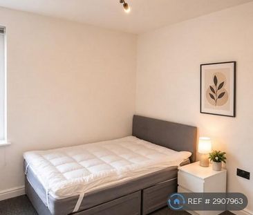 1 bedroom in a house share to rent - Photo 3