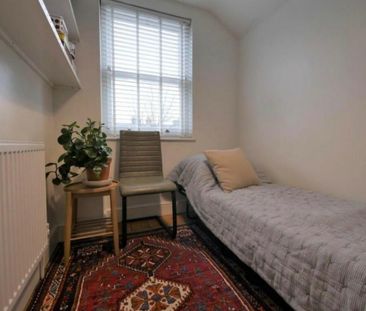 3 bedroom terraced house to rent - Photo 6