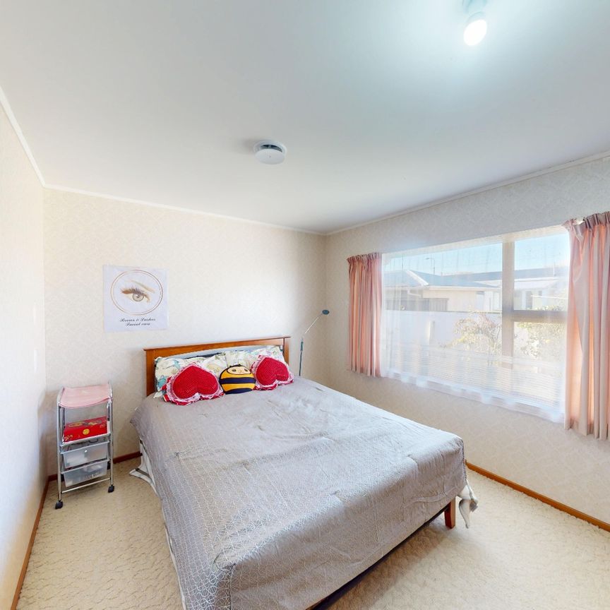 Springvale - 3 Bedrooms - Photo 1