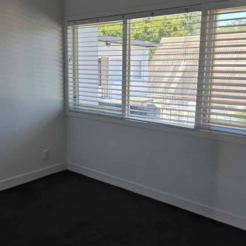 Two Bedroom Apartment in the city - Photo 1