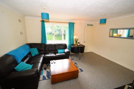 2 bedroom ground floor maisonette to rent - Photo 3