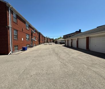 For Lease - 88 Trethewey Drive Unit# 6, Toronto, Ontario - Photo 4