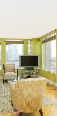 Cheerful 2 Bedroom with 2 Bathrooms plus Balcony and Hardwood Floors - Photo 1