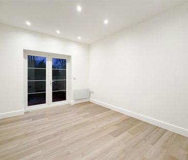 2 bedroom terraced bungalow to rent - Photo 2
