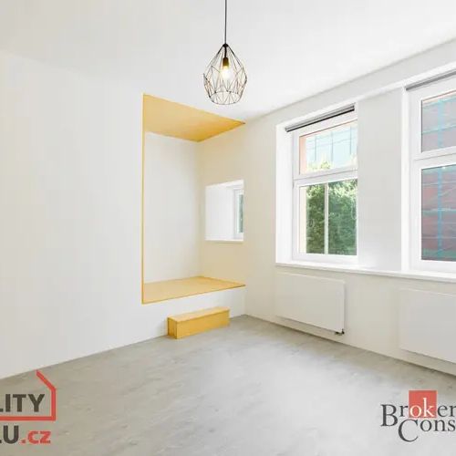 Pronájem bytu 2+1 74 m - Photo 1