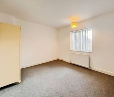 Gainsborough Avenue, Tilbury, RM18 - Photo 5