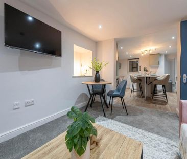 1 bedroom in a house share to rent - Photo 3