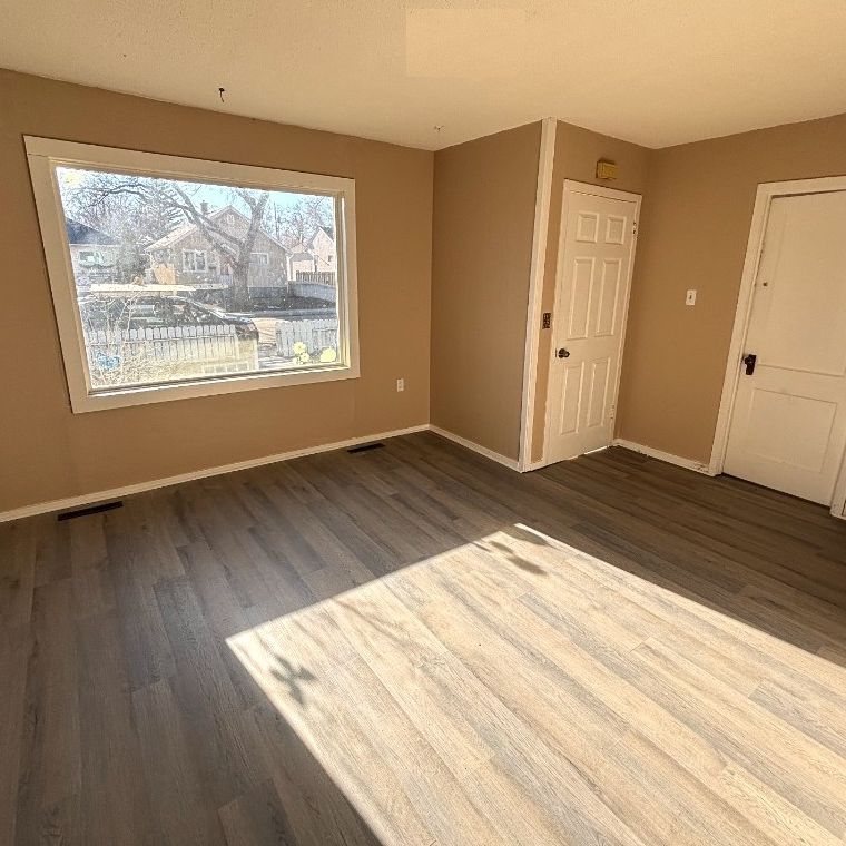 1241 KING ST 2 BEDROOM - Photo 1