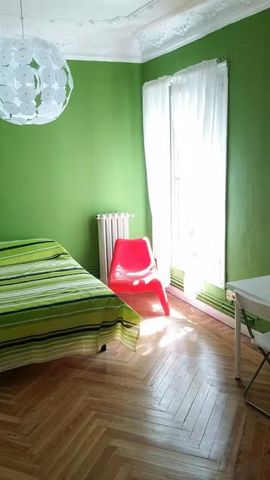 Calle de Sagasta, Madrid, Community of Madrid 28004 - Photo 2