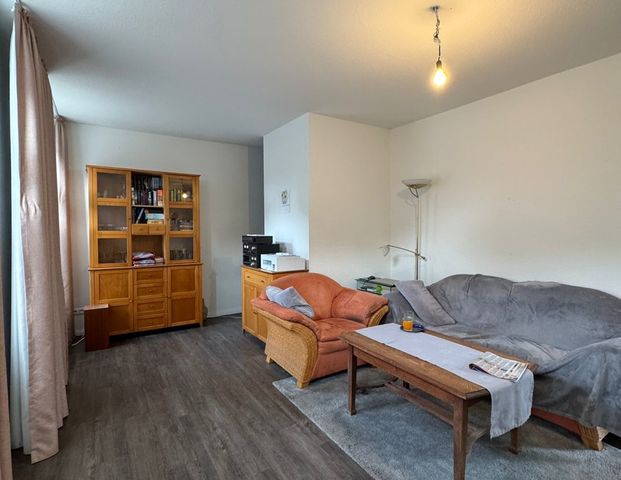 1211 - Single-Appartement mit EBK an der Cloppenburger Straße in Oldenburg-Kreyenbrück! - Foto 1