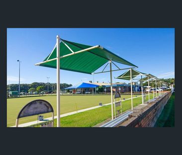 SPACIOUS BEACHFRONT LIVING - Photo 4