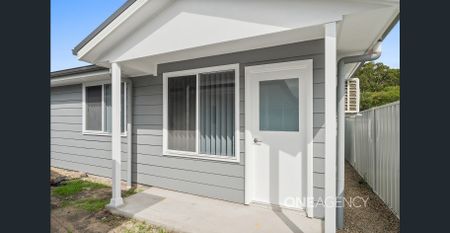 SAFE AND COMFORTABLE LIVING IN A 3-BEDROOM HOME - Photo 5