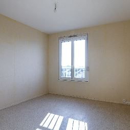 Appartement – Type 5 – 99m² – 392.35 € – LE BLANC - Photo 2