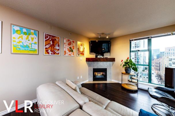Condo in Downtown Vancouver, BC - Photo 1