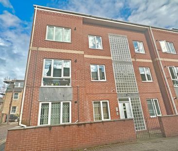3 Bedroom Apartment - Photo 6