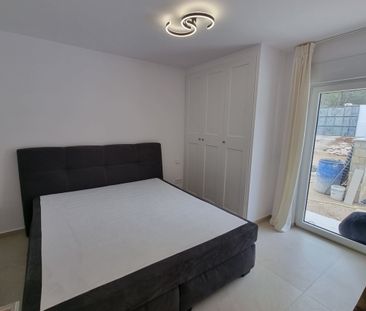 Elegant villa with swimmimg pool in Palmanova - Photo 1