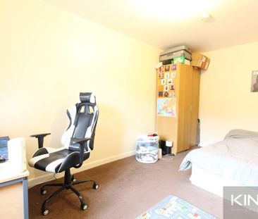 7 bedroom detached house to rent - Photo 3