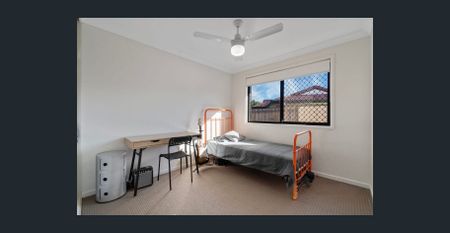 Spacious family home! - Photo 2