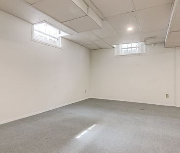 For Lease - 3586 Italia Crescent, Mississauga, Ontario - Photo 5