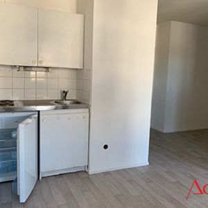 Location Appartement 2 pièces 37m² - Photo 2