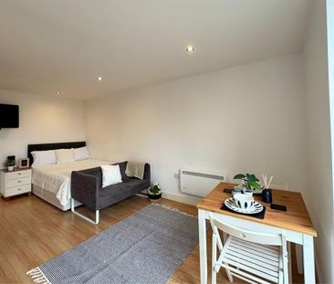 Studio to rent - Photo 5