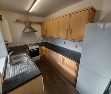 4 bedroom terraced house to rent - Photo 6